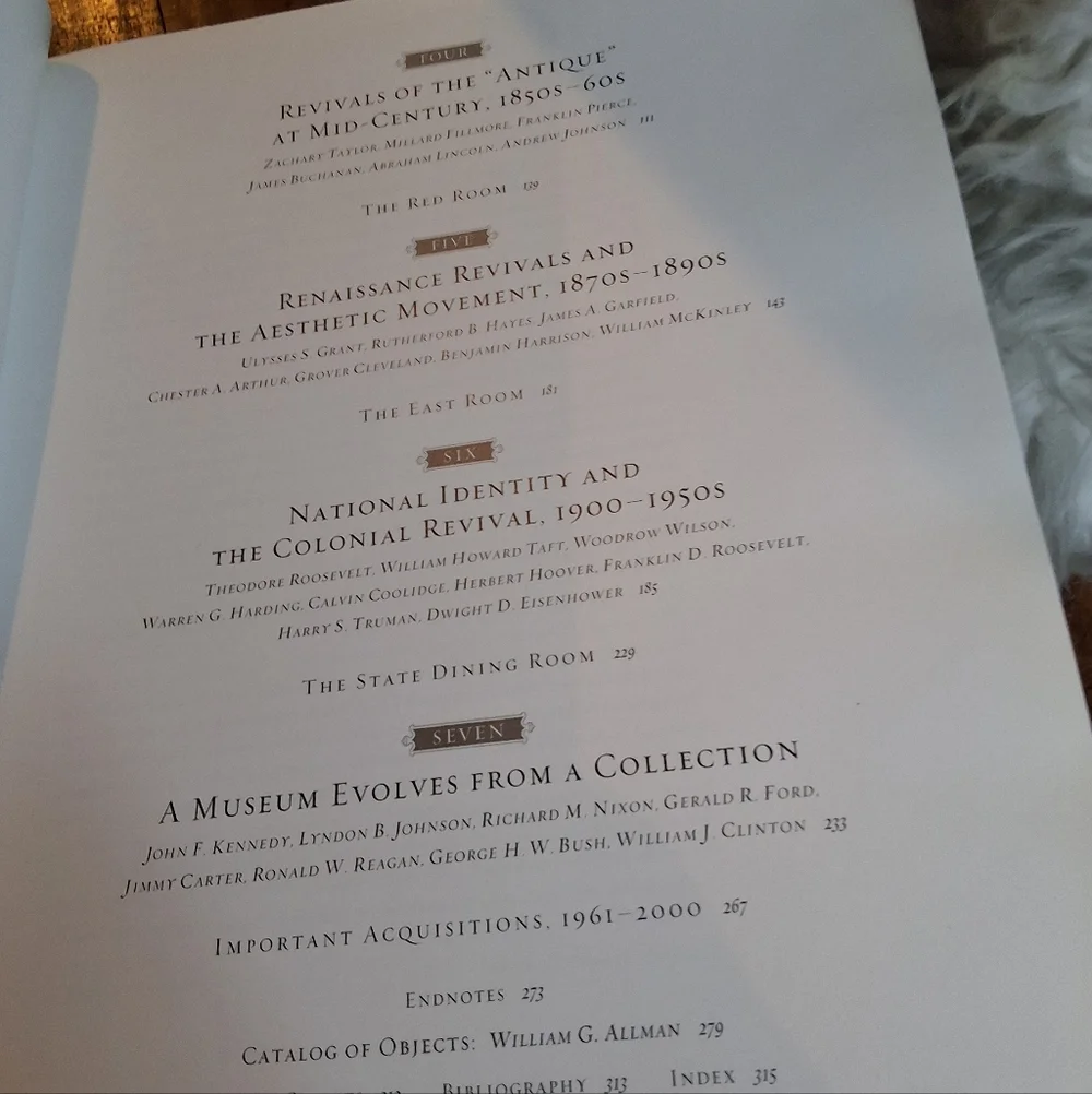 The White House Its Historic Furnishings & First Families First Edition 2000 HC